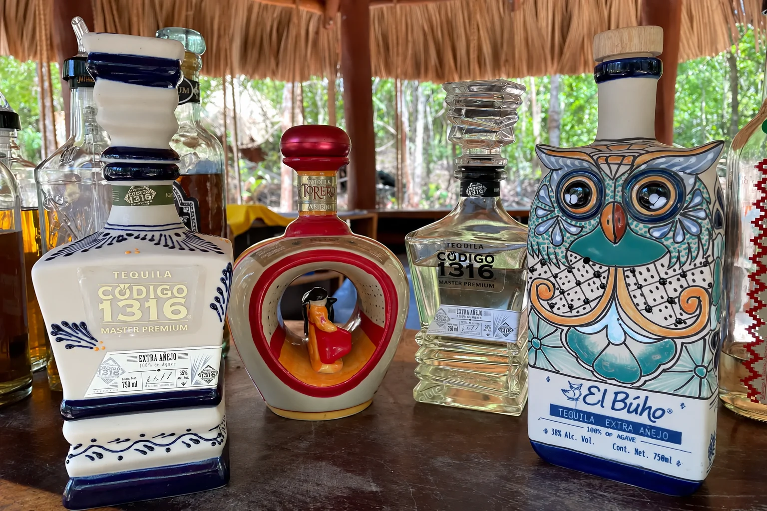 Bouteilles de tequila lors d'une dégustation privée dans la Riviera Maya